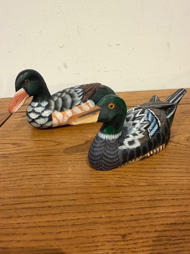 Hand carved wooden duck - 2x,
